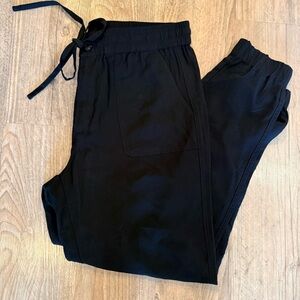 Tahari Black Elastic-Waist Pull-On Pants